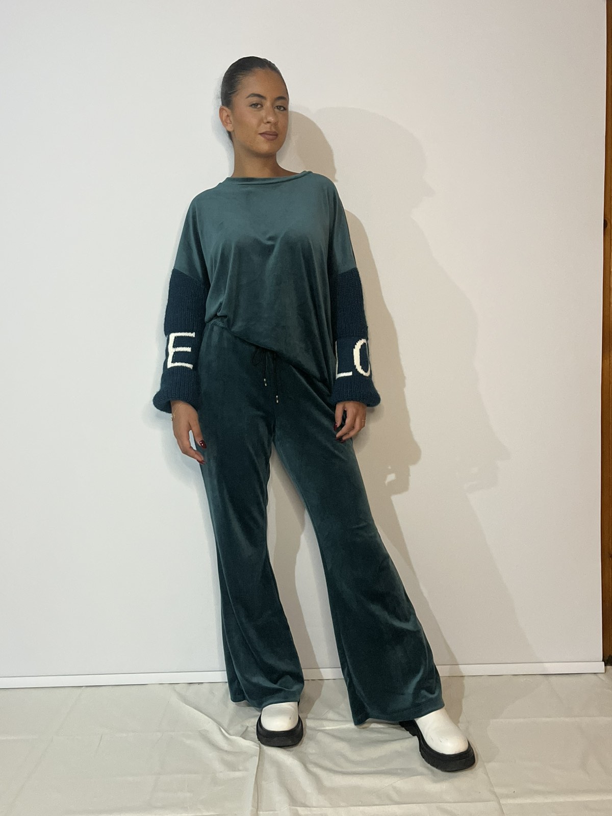 Βελούδινη Φόρμα Γυναικεία “LOVE”